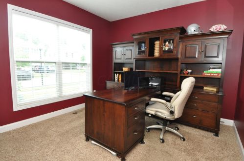 920 Kentucky Cir, Marysville, OH 43040-7095