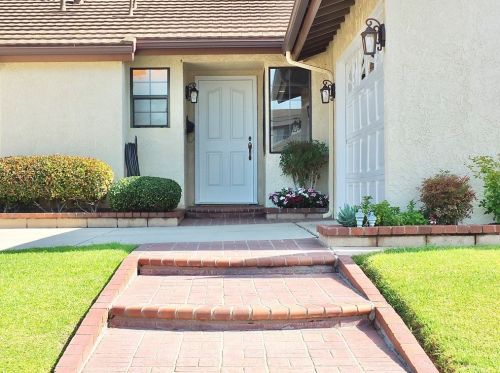 5401 Marietta Ave, Garden Grove, CA 92845-2352