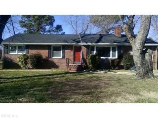3807 Seaford Rd, Seaford, VA 23696-2640