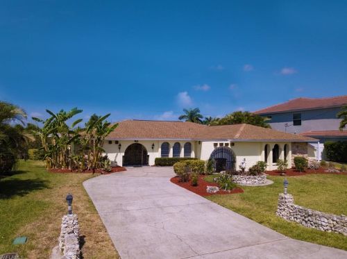 3332 17th Pl, Cape Coral, FL 33904-4405