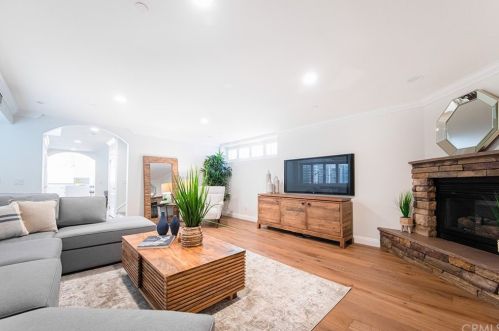 1814 Stanford Ave, Redondo Beach CA  90278-2744 exterior