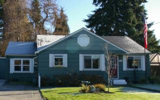 1008 Lybarger St, Olympia, WA 98501-1729