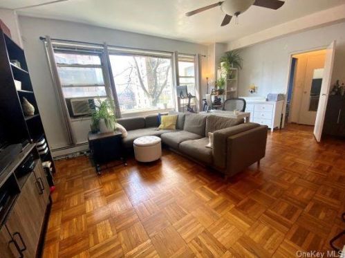 9 Fordham Hill Oval, Bronx, NY 10468-4813