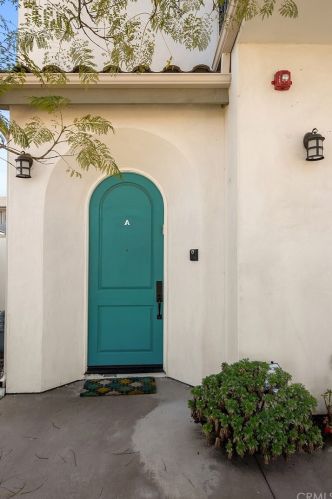 2606 Voorhees Ave, Redondo Beach, CA 90278-2619