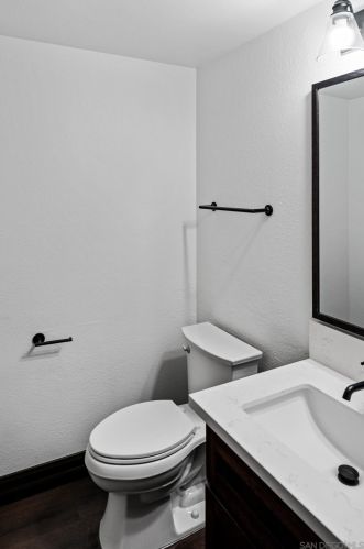 4792 Galicia Way, Oceanside CA  92056-5122 exterior