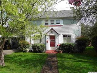 451 2nd St, Independence OR  97351-2404 exterior