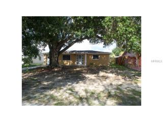 2552 Limewood Dr, Tarpon Springs, FL 34690-3825