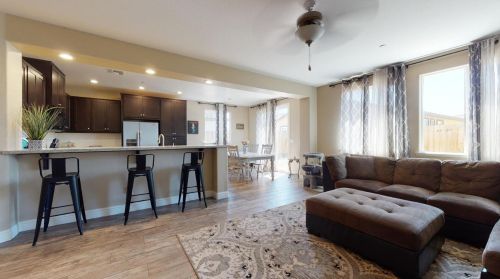 2479 Mountainside Dr, Los Banos CA  93635-8825 exterior