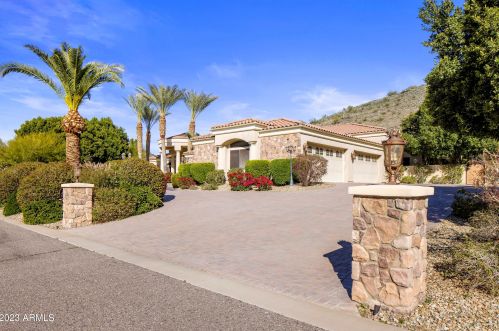 23825 63rd Dr, Glendale, AZ 85310-3279