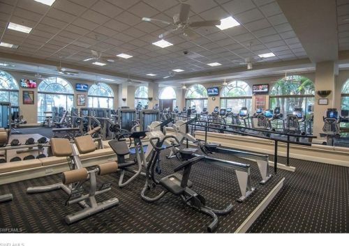 9050 Cascada Way, Naples FL  34114-6452 exterior