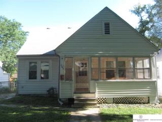 2740 Iowa St, Omaha, NE 68112-3109