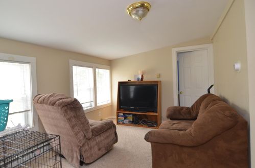 13 Oak St, Northwood NH  03261-3915 exterior