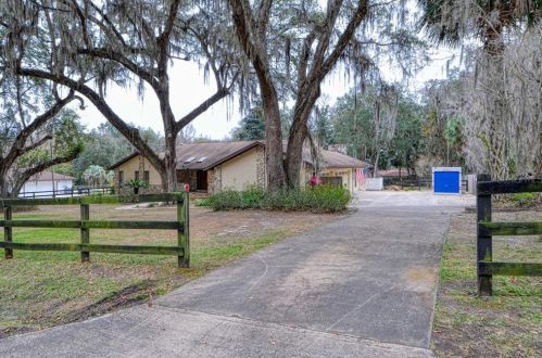 3240 45th St, Ocala, FL 34480-9309