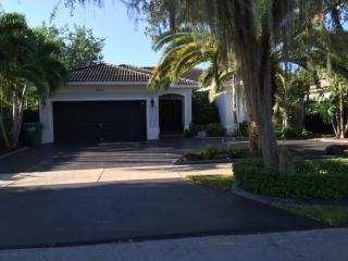 16470 52nd St, Miami, FL 33185-5183
