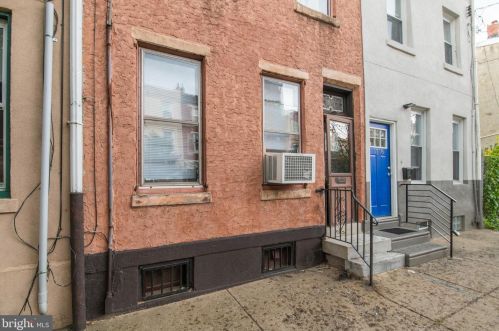 1716 3rd St, Philadelphia, PA 19122-3005