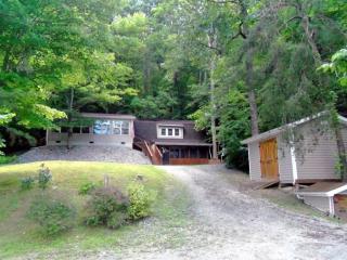 1840 Calk Lake Rd, Jeffersonville, KY 40337-9324