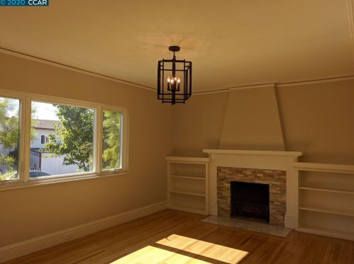 600 62nd St, Oakland CA  94609-1212 exterior