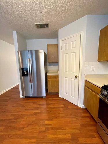9616 Copper Creek Dr, Austin TX  78729-3541 exterior