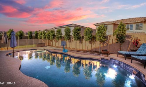 15636 Cameron Dr, Sun City, AZ 85379-1056