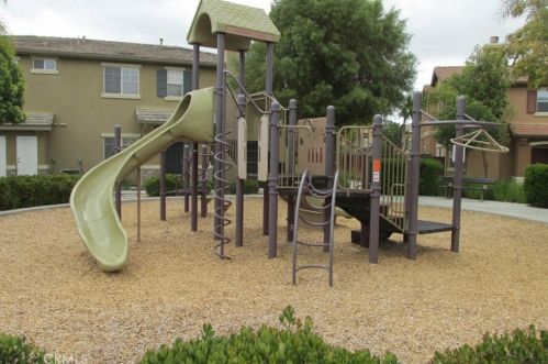 33417 Emerson Way, Temecula CA  92592-5312 exterior