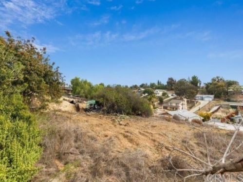 6634 Radio Dr, San Diego CA  92114-1611 exterior