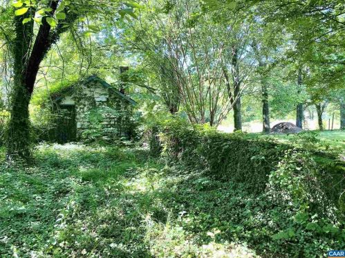 6417 Hillsboro Ln, Crozet VA  22932-3322 exterior