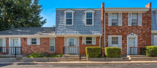 1101 Roaring Springs Rd, Fort Worth, TX 76114-4496