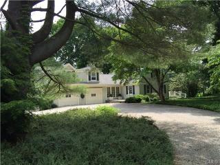 31 Prospect Rd, Westport, CT 06880-5206