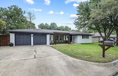 2320 Yorkshire St, Denton, TX 76209-8653