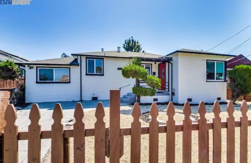 755 Paradise Blvd, Hayward, CA 94541-1441