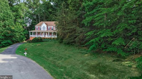 10100 Chatham Ct, Fredericksburg VA  22408-9566 exterior