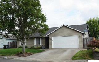 4223 Geranium Ave, Salem, OR 97305-2392