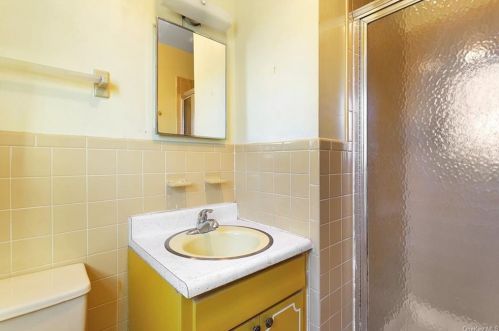 22 Concord Rd, Fishkill NY 12524-1403 exterior