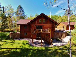 9831 Clearview Ct, Hazelhurst, WI 54531-9566