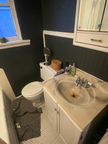 566 End Ave, Pittsburgh PA  15221-3232 exterior