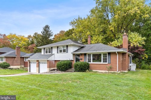 2017 Longcome Dr, Wilmington, DE 19810-3873