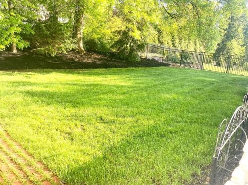 2638 Cedarvue Dr, Pittsburgh PA  15241-2912 exterior