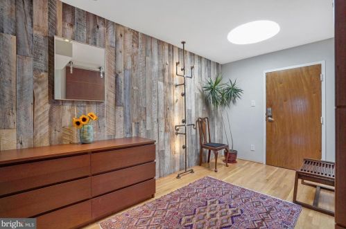 2038 18th St, Washington, DC 20009-1849