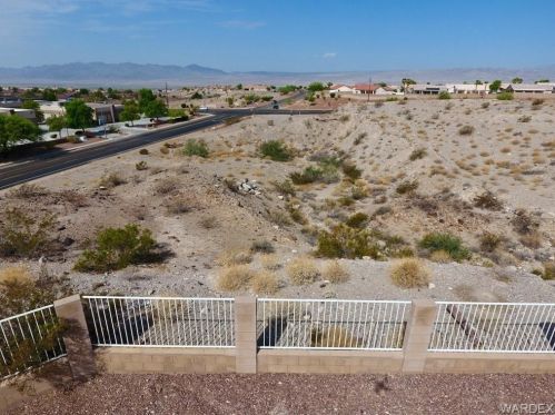 2501 Whispering Ridge Dr, Bullhead City AZ  86442-8686 exterior