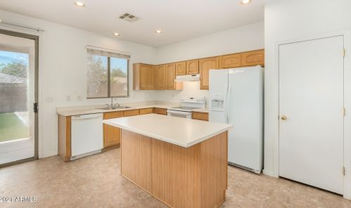 14923 Banff Ln, Sun City AZ 85388-7713 exterior