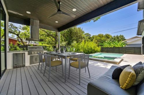 2019 Brentwood St, Austin TX  78752-4105 exterior