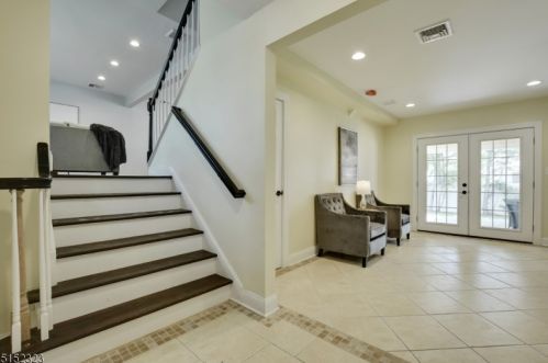 83 Montrose Ave, Fanwood NJ  07023-1111 exterior