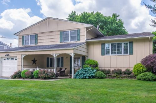 6 Allyson Rd, Roxbury Township NJ  07836-9307 exterior