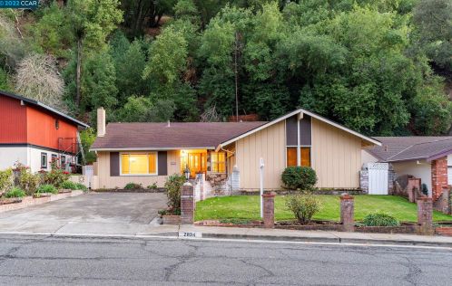 2834 Wright Ave, Pinole, CA 94564-1040