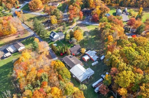 373 Cannery Rd, Somerset, PA 15501-2809