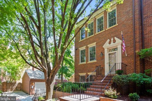 3651 Winfield Ln, Washington, DC 20007-2385