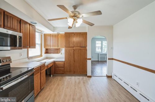 300 Highland Ter, Holmes PA  19043-1310 exterior