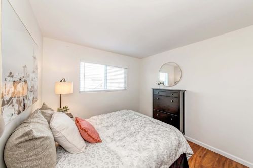 22905 Van Deene Ave, Torrance CA  90502-2543 exterior