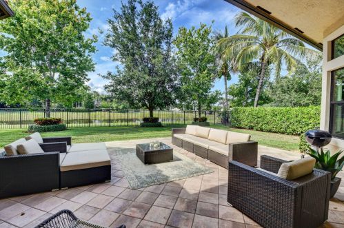 8775 Sydney Harbor Cir, Delray Beach FL  33446-9662 exterior