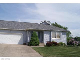 333 Heatherwood Dr, Barb, OH 44203-8612